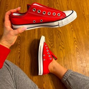 Converse Chuck Taylor All Star Shoes Women’s size 7.5 NEW!